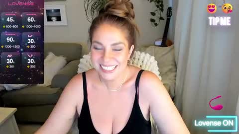 Kiera Reines online show from July 2026 01:59:02 AM