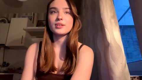 Ola my name is Lissa  Lets hit 10 Thumbs Up together   online show from March 2026 03:15:02 PM