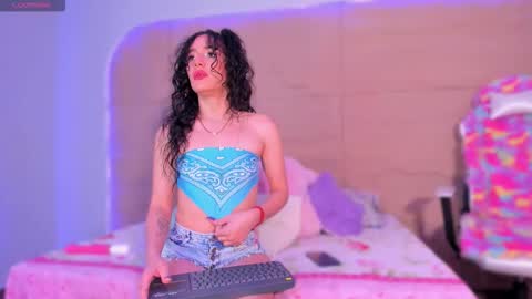 KIM COOPER online show from December 2025 10:35:01 AM