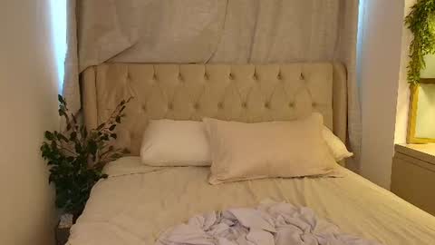 Kira online show from July 2026 12:48:02 PM