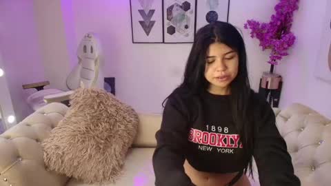 Snapshot of kiitty__meow chatting on May 2026 12:48:01 PM Kitty online show from May 2026 12:48:01 PM