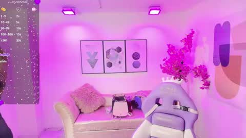 Snapshot of kiitty__meow chatting on June 2026 12:28:02 PM Kitty online show from June 2026 12:28:02 PM