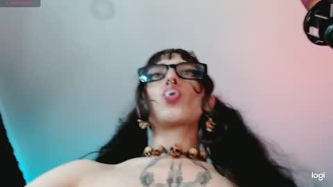 Snapshot of kiizzukyuwu chatting on February 2025 03:04:02 AM Kizuky online show from February 2025 03:04:02 AM