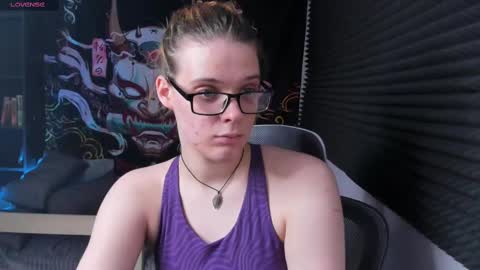 Kiki online show from March 2025 02:12:01 PM