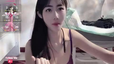 Snapshot of kiki_loveu chatting on December 2024 01:00:02 PM kiki_loveu online show from December 2024 01:00:02 PM