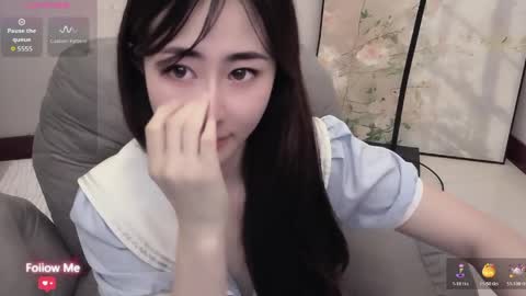 Snapshot of kiki_loveu chatting on May 2026 04:02:02 PM kiki_loveu online show from May 2026 04:02:02 PM