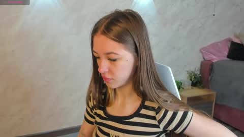 Kiki online show from May 2026 01:03:02 AM