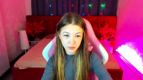 Kiki online show from May 2026 01:03:01 AM