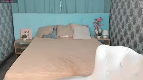 Kiki online show from June 2026 12:42:01 AM