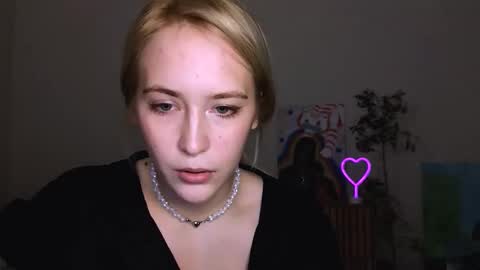 kikikarma online show from February 2026 06:15:01 PM