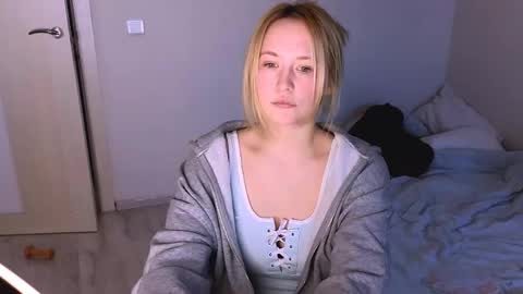 kikikarma online show from March 2026 03:17:01 PM