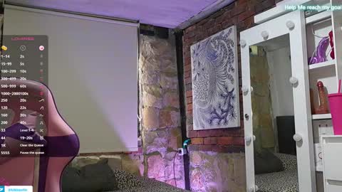 kiki online show from October 2025 06:15:02 PM