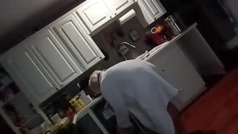 kikilovespartylights online show from February 2025 09:37:01 AM