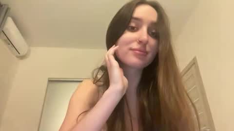 Snapshot of kikkymii chatting on March 2026 04:22:02 PM Kikky online show from March 2026 04:22:02 PM