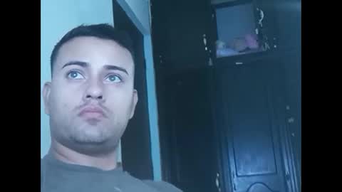 Snapshot of killandpussy chatting on January 2025 07:09:02 AM Jonnybigcock online show from January 2025 07:09:02 AM