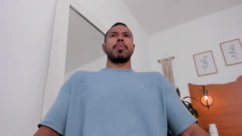 Kilua Muscle guy online show from May 2026 08:59:01 PM