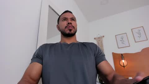 Kilua Muscle guy online show from June 2026 09:08:02 PM