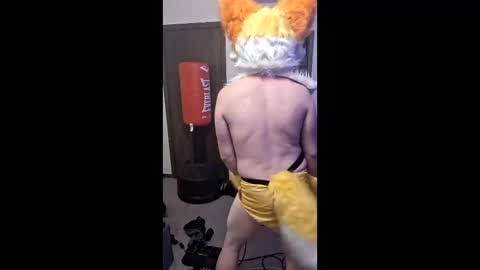 kilo_your_fox online show from April 2026 05:21:01 AM