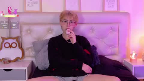  Adrien  online show from June 2026 03:38:01 AM