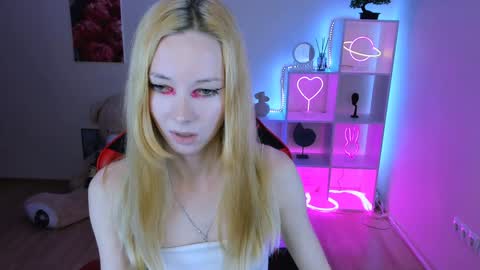 kim_boyd online show from January 2025 03:33:01 PM