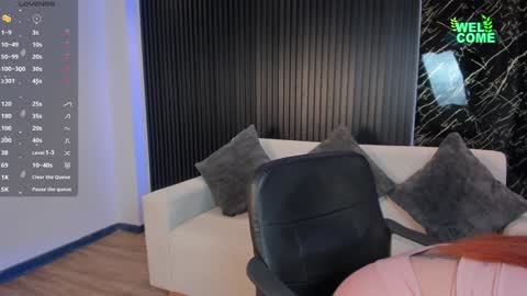 Snapshot of kim_brown_ chatting on January 2025 11:48:02 AM Kim online show from January 2025 11:48:02 AM