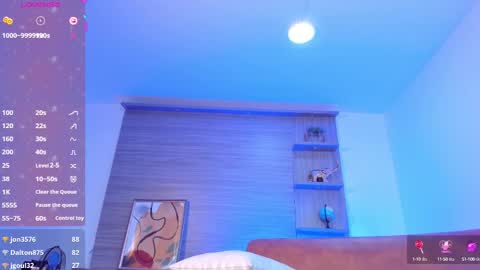 Snapshot of kim_brown_ chatting on February 2025 03:29:01 PM Kim online show from February 2025 03:29:01 PM