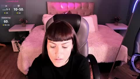 Kim Jeins666 online show from May 2026 01:06:01 PM