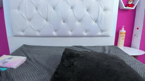 Snapshot of kim_johnsson chatting on December 2024 11:34:02 PM kim online show from December 2024 11:34:02 PM