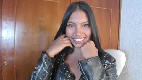 Snapshot of kim_johnsson chatting on December 2024 02:49:02 AM kim online show from December 2024 02:49:02 AM