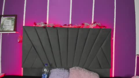 Snapshot of kim_johnsson chatting on February 2025 02:01:01 AM kim online show from February 2025 02:01:01 AM