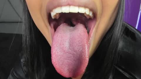 Snapshot of kim_johnsson chatting on February 2025 02:07:02 AM kim online show from February 2025 02:07:02 AM