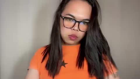 Snapshot of kim_kyile chatting on November 2025 06:06:02 PM KYLIE online show from November 2025 06:06:02 PM