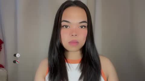 Snapshot of kim_kyile chatting on November 2025 02:40:02 PM KYLIE online show from November 2025 02:40:02 PM