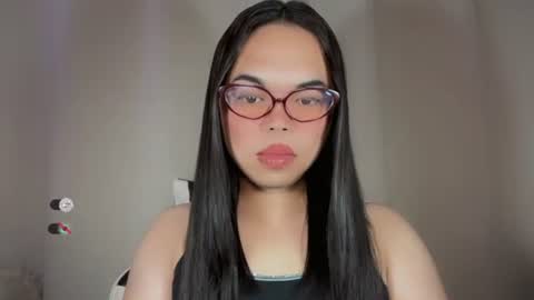 Snapshot of kim_kyile chatting on November 2025 11:47:02 AM KYLIE online show from November 2025 11:47:02 AM