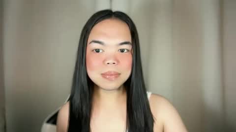 Snapshot of kim_kyile chatting on December 2025 03:00:02 AM KYLIE online show from December 2025 03:00:02 AM