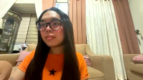 Snapshot of kim_kyile chatting on April 2026 02:29:01 PM KYLIE online show from April 2026 02:29:01 PM