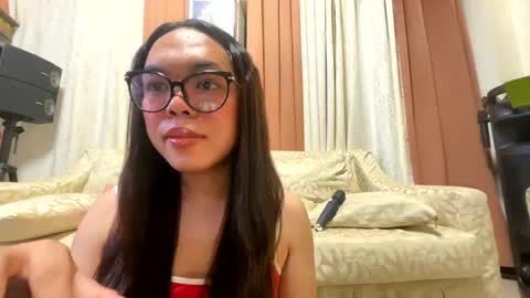 Snapshot of kim_kyile chatting on May 2026 01:28:01 PM KYLIE online show from May 2026 01:28:01 PM