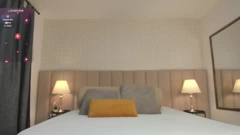 Kim online show from September 2025 12:37:01 PM