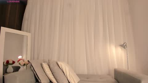 Kim online show from December 2025 01:31:02 PM