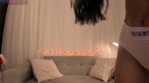 Kim online show from December 2025 03:52:01 PM