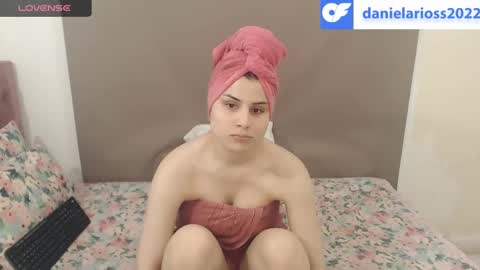 Snapshot of kimberjamesxx chatting on January 2025 04:20:01 AM DANIELA online show from January 2025 04:20:01 AM