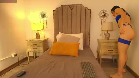 kimberly colle7 online show from April 2026 03:02:01 AM