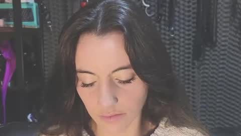  KIMBERLY SWAN  online show from February 2025 04:11:02 PM