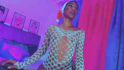 Snapshot of kimberly_thompsom chatting on December 2024 03:26:02 PM Your Queen KIM online show from December 2024 03:26:02 PM