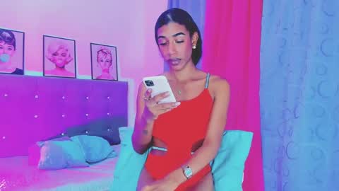 Snapshot of kimberly_thompsom chatting on January 2025 06:56:02 PM Your Queen KIM online show from January 2025 06:56:02 PM