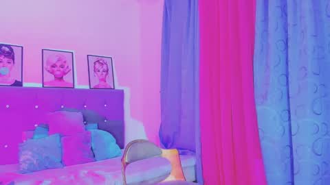 Snapshot of kimberly_thompsom chatting on January 2025 11:35:02 PM Your Queen KIM online show from January 2025 11:35:02 PM