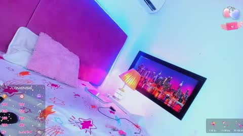 Snapshot of kimberly_thompsom chatting on November 2025 07:26:01 PM Your Queen KIM online show from November 2025 07:26:01 PM