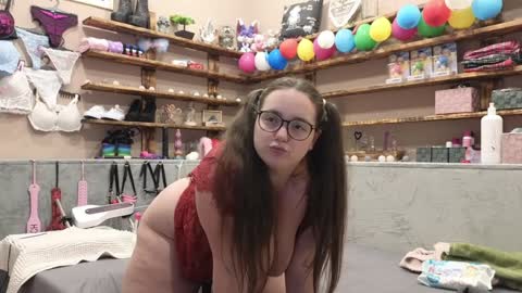 Snapshot of kimberlycaprice chatting on February 2025 04:14:01 PM kimberlycaprice online show from February 2025 04:14:01 PM