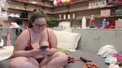 Snapshot of kimberlycaprice chatting on February 2025 11:52:01 AM kimberlycaprice online show from February 2025 11:52:01 AM