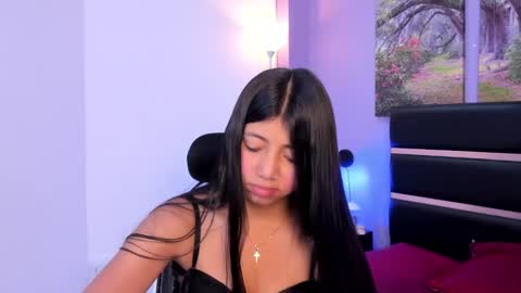 Kimberly Villalobos online show from February 2025 11:43:02 AM